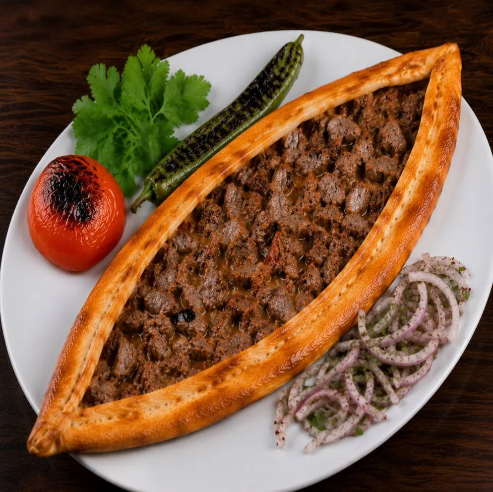 Kavurmalı Pide (Sade)